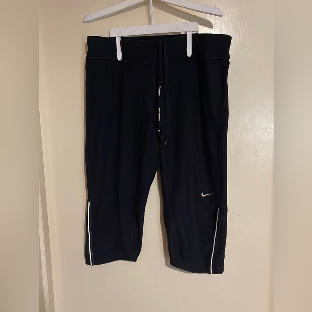 Nike workout capris leggings size small black